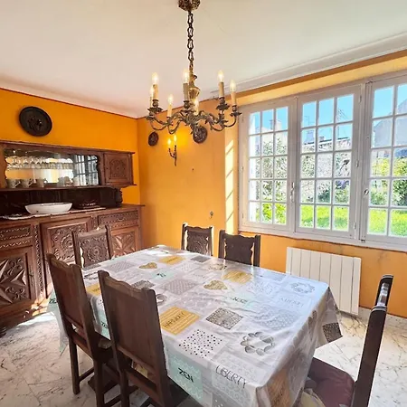 Holiday home Refuge Breton Entre Pierres Et Jardin Port-Louis