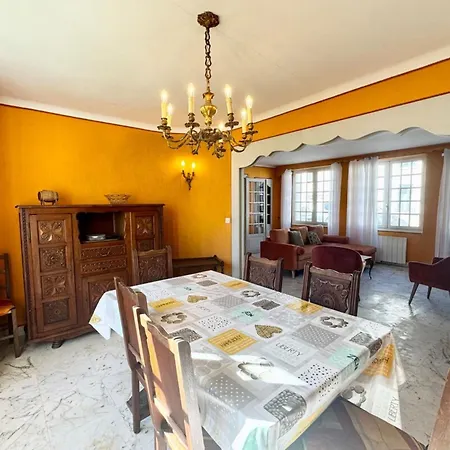 Holiday home Refuge Breton Entre Pierres Et Jardin *